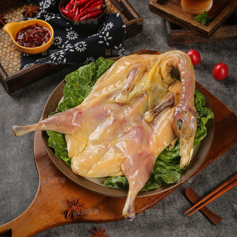 深底上的风干鸭
