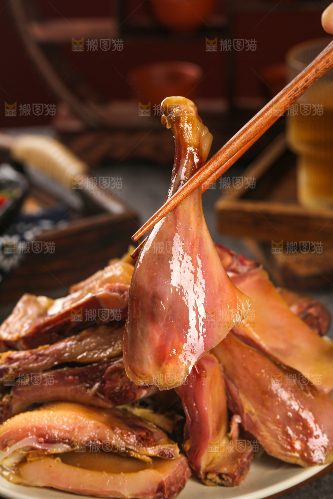 深底上的风干鸭
