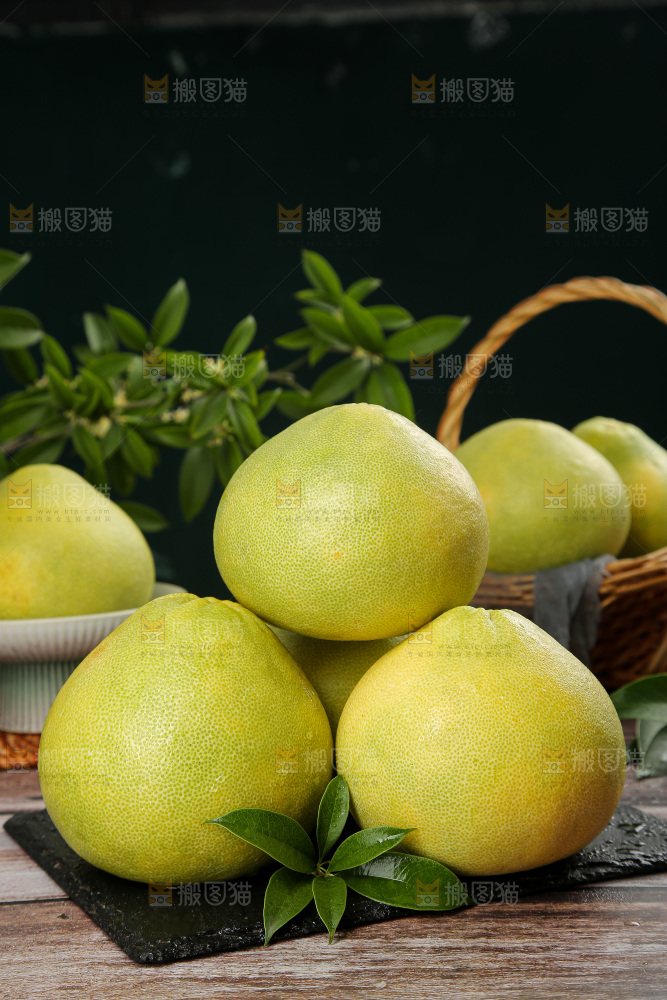 深底上的文旦柚