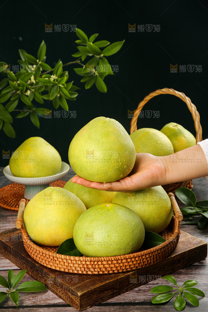 深底上的文旦柚