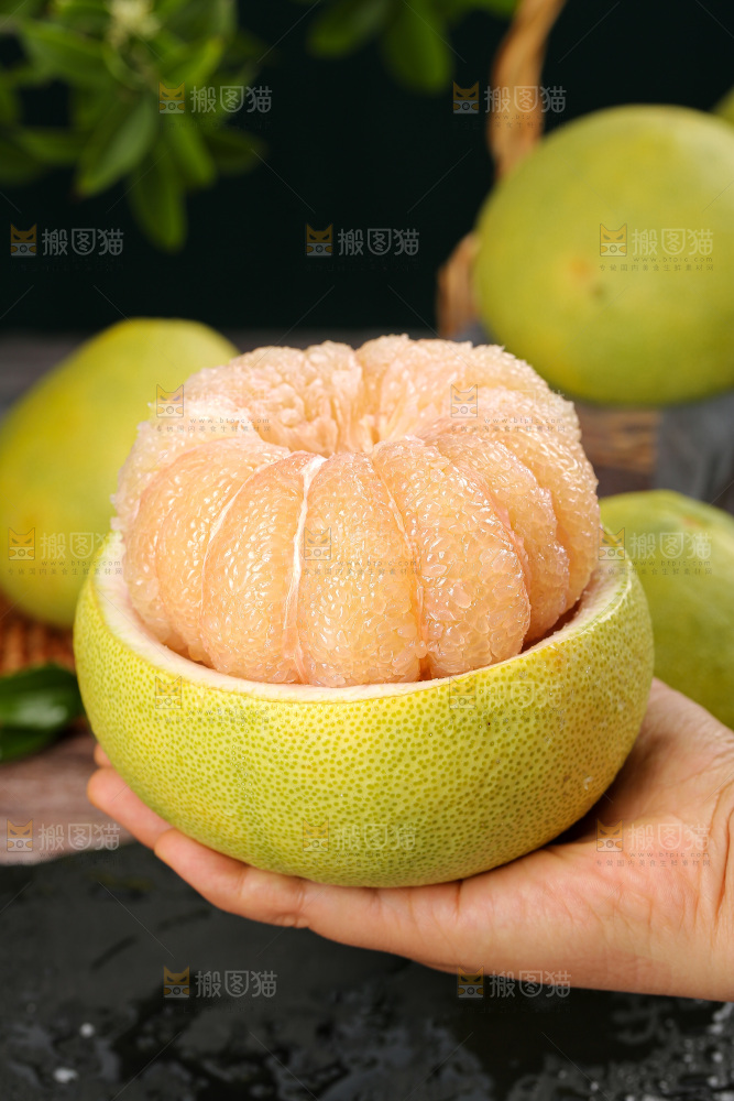 深底上的文旦柚