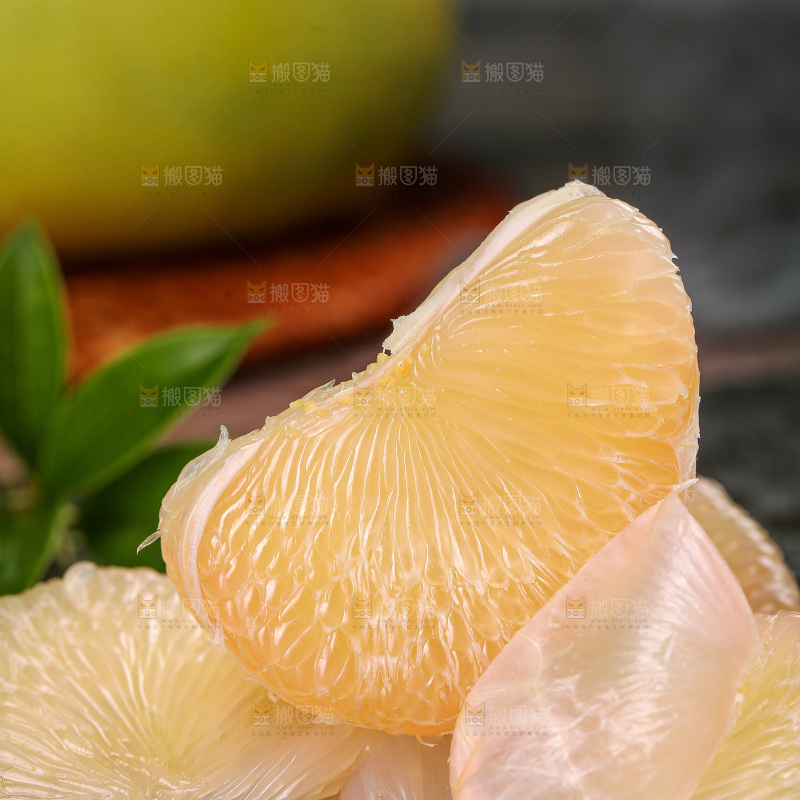 深底上的文旦柚