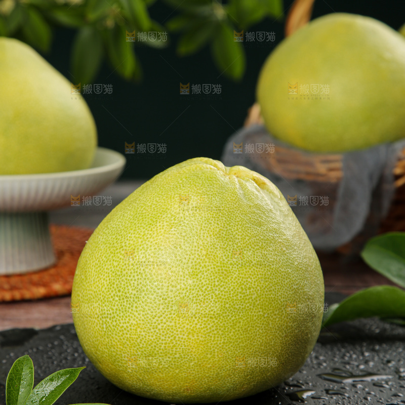 深底上的文旦柚