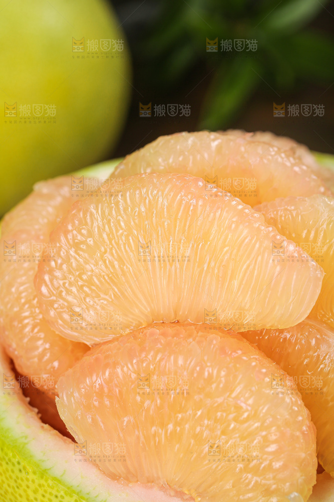 深底上的文旦柚