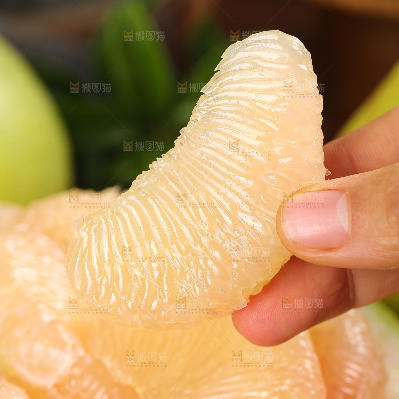 深底上的文旦柚