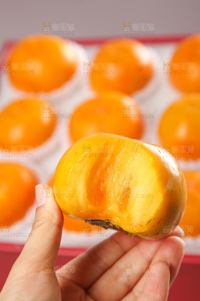 盒子装着水果脆柿