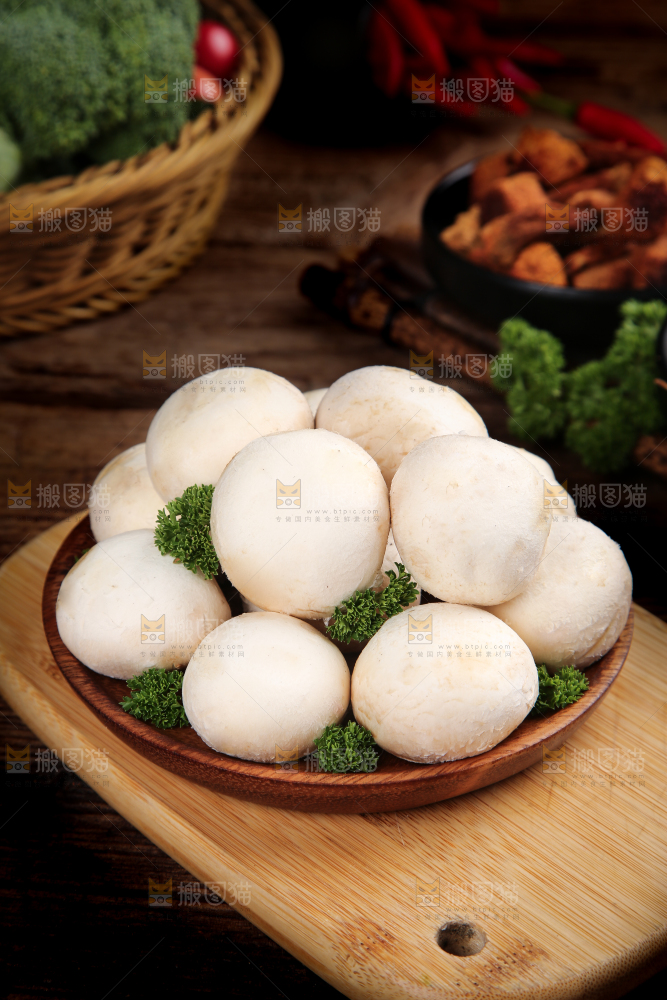 深底上的口蘑