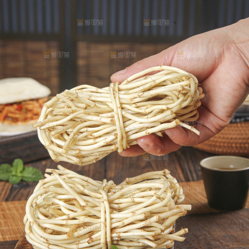 木底上的折耳根