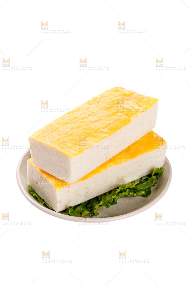 白底上的鱼糕