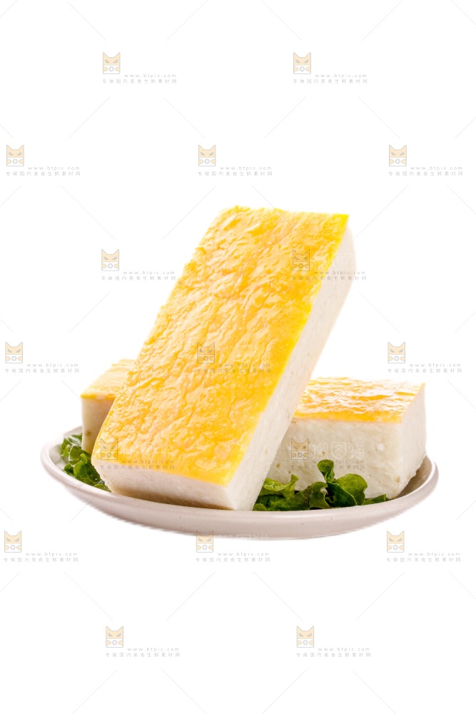 白底上的鱼糕