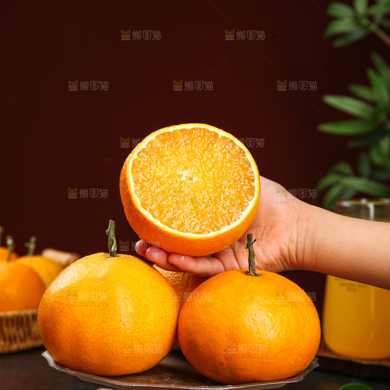 深底上的红美人柑橘