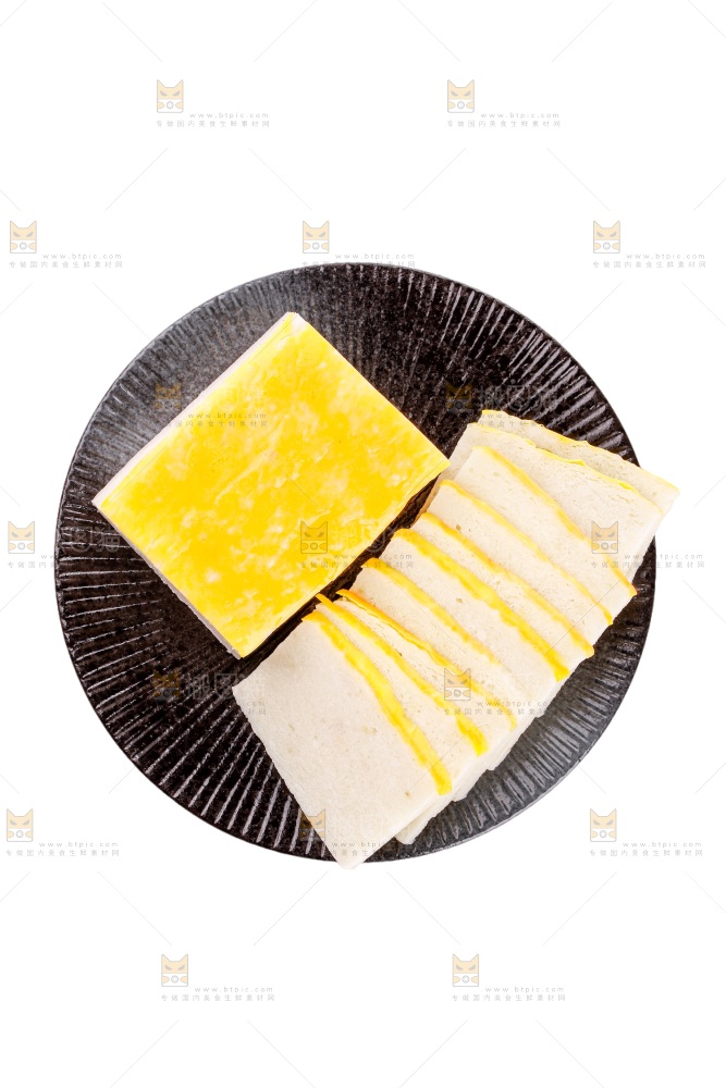 白底上的鱼糕