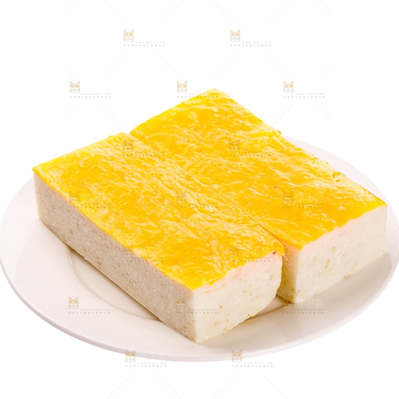 白底上的鱼糕