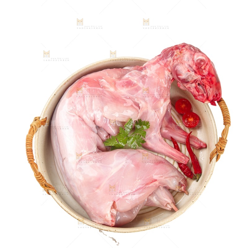 白底上的新鲜兔肉