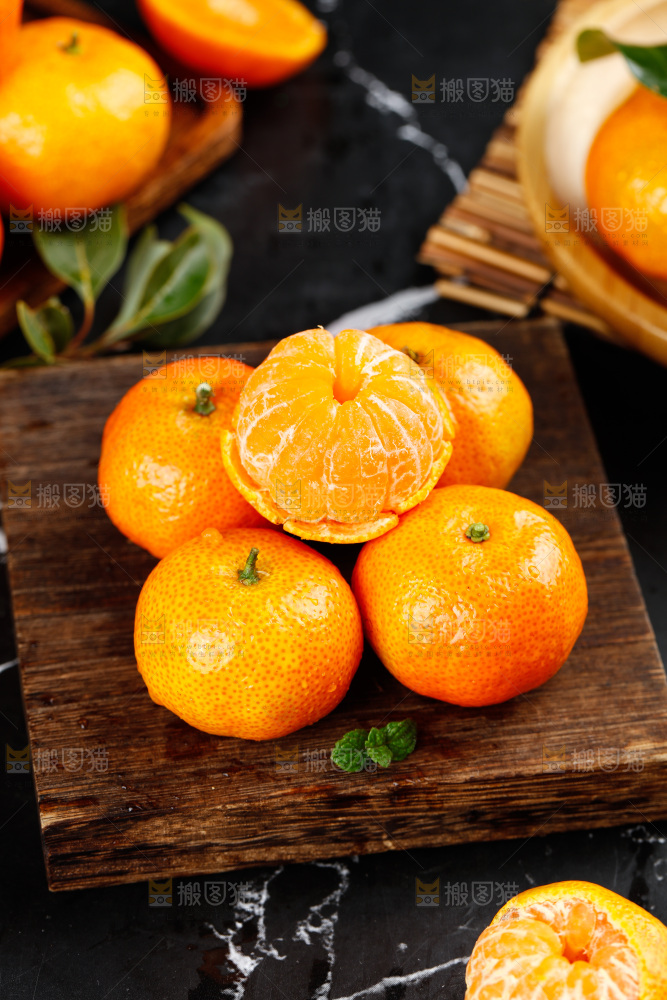 深底上的沙糖橘