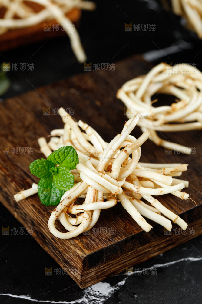 深底上的折耳根