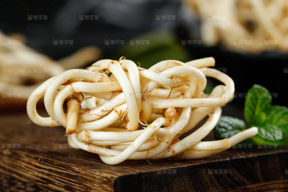 深底上的折耳根