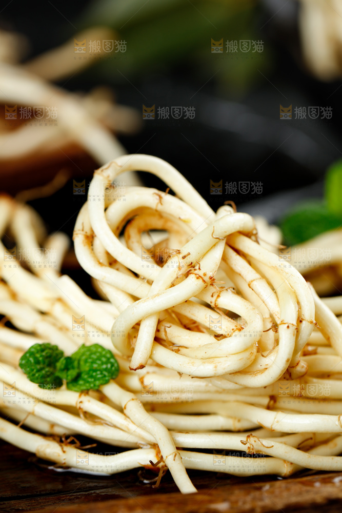 深底上的折耳根