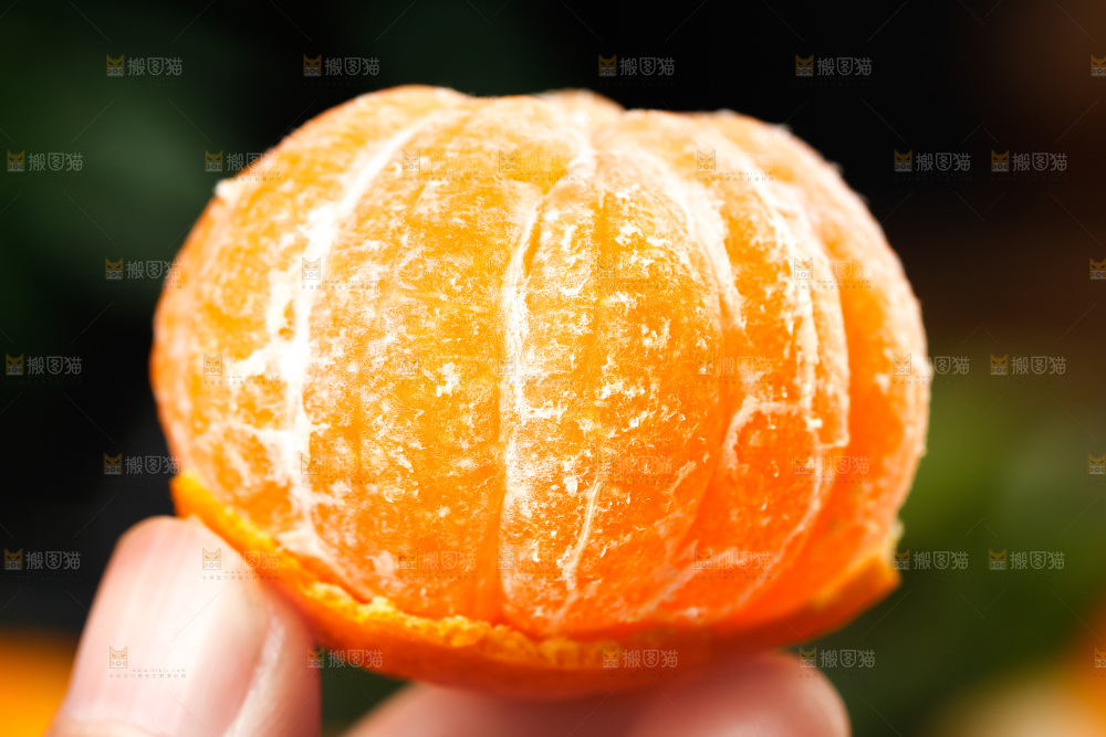 深底上的沙糖橘