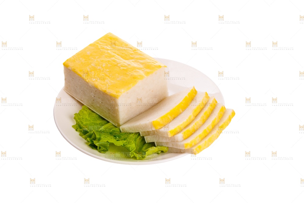 白底上的鱼糕