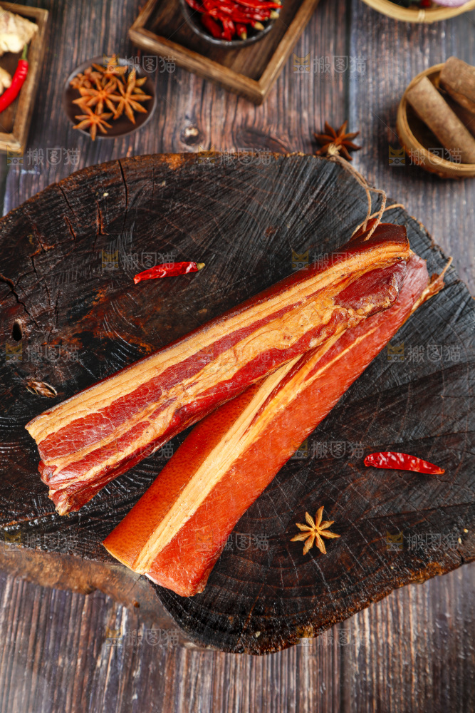 深底上的腊肉