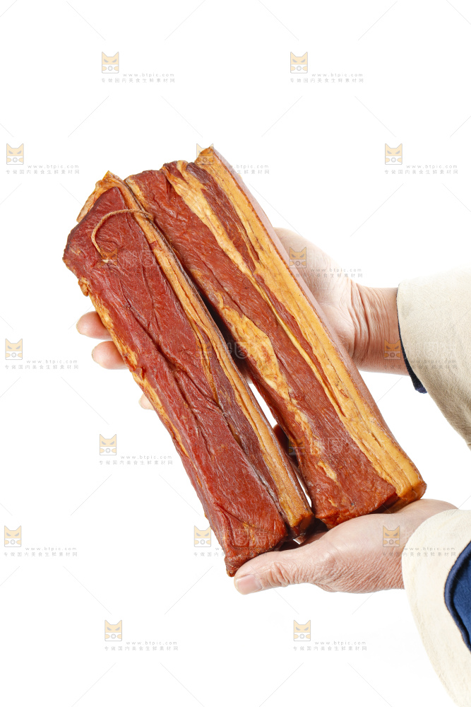 白底上的腊肉