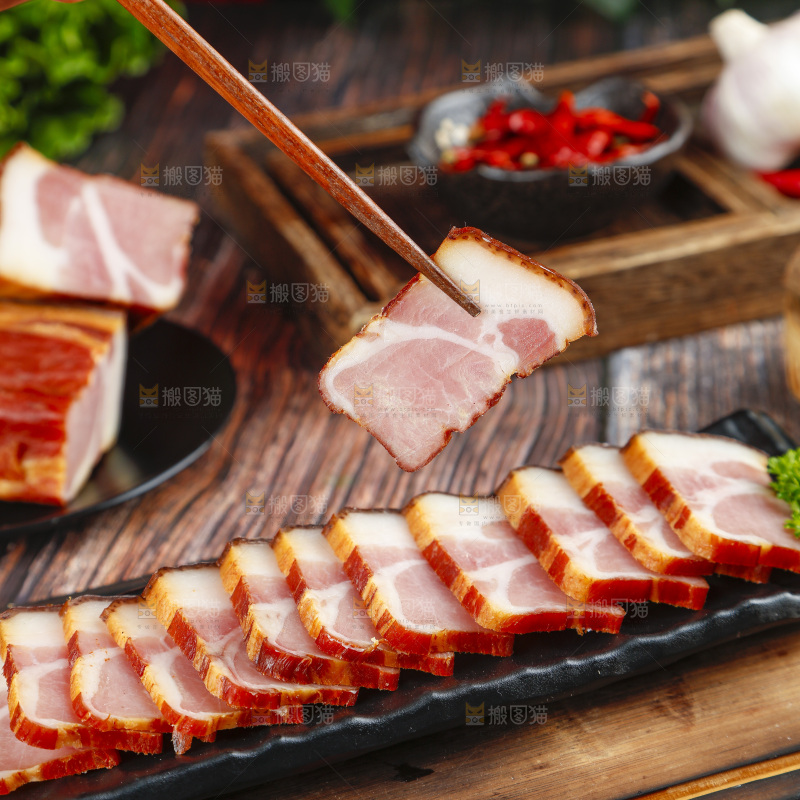 深底上的腊肉