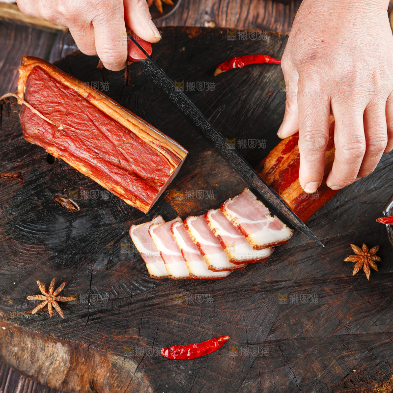 深底上的腊肉