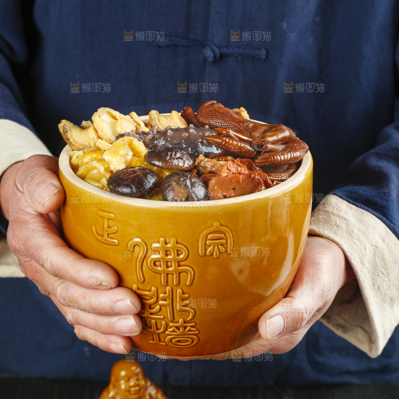深底上的佛跳墙