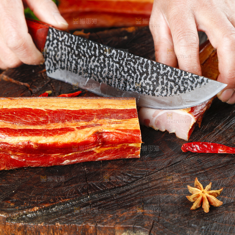 深底上的腊肉