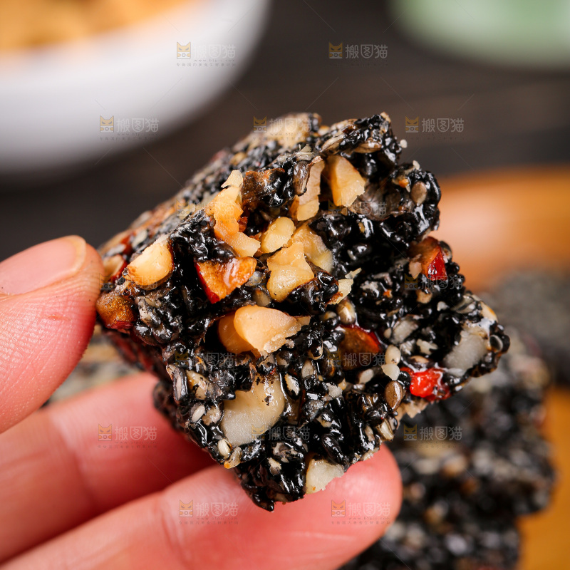 深底上的芝麻糖