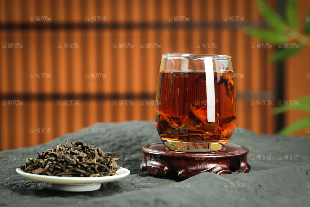 深底上的有机红茶