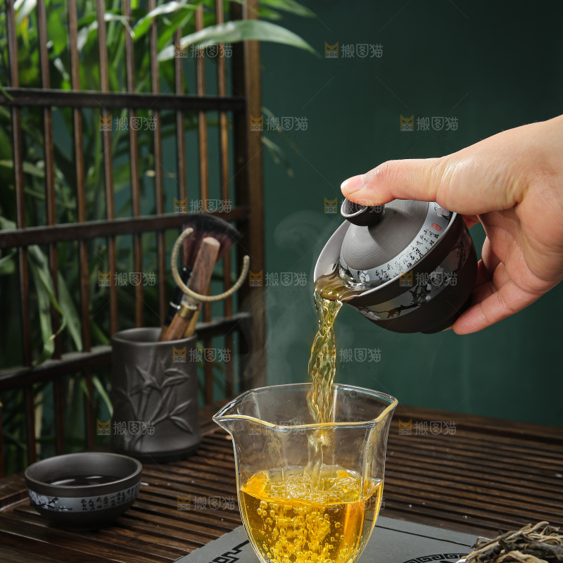 深底上的生普茶