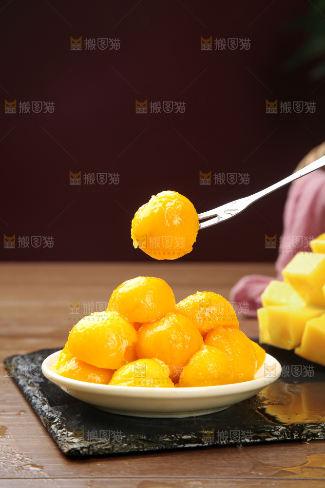 深底上的凯特芒