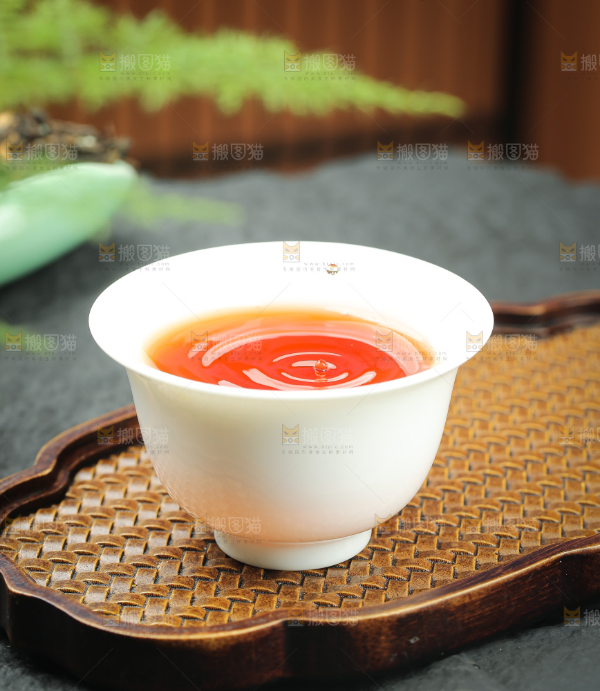 深底上的有机红茶