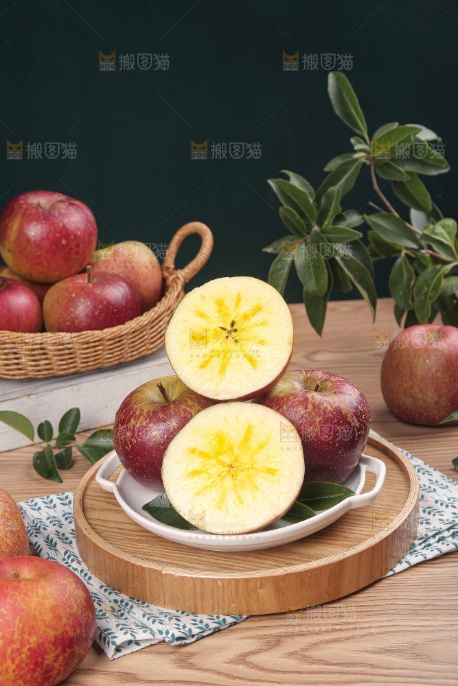 深底上的丑苹果