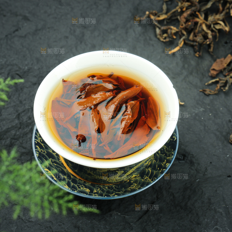深底上的有机红茶