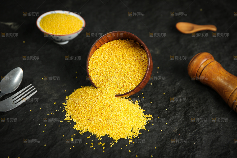 深底上的黄小米