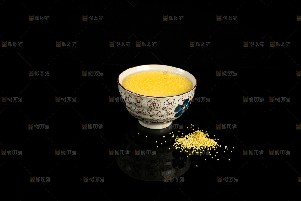 深底上的黄小米