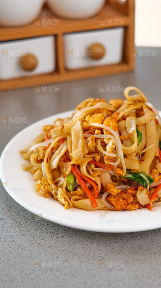 美食制作炒河粉