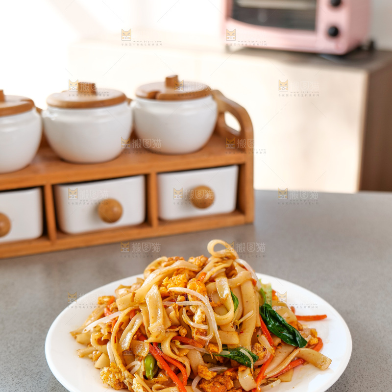 美食制作炒河粉