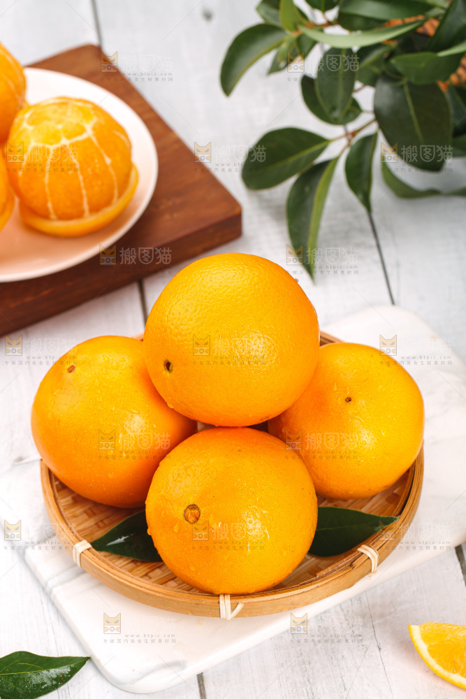 深底上的脐橙