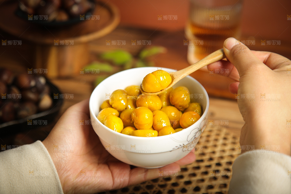 深底上的板栗仁