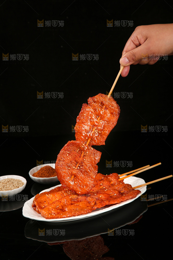 深底上的里脊肉