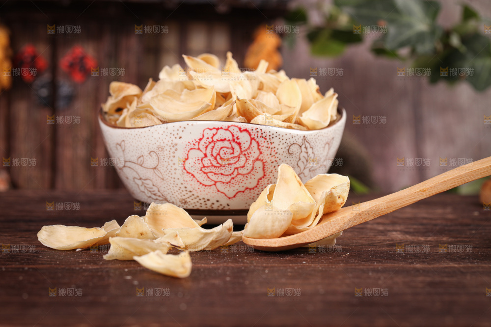 深底上的百合干
