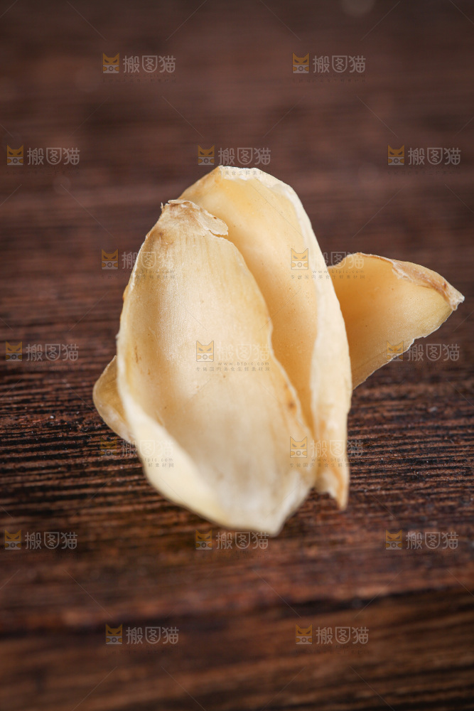 深底上的百合干