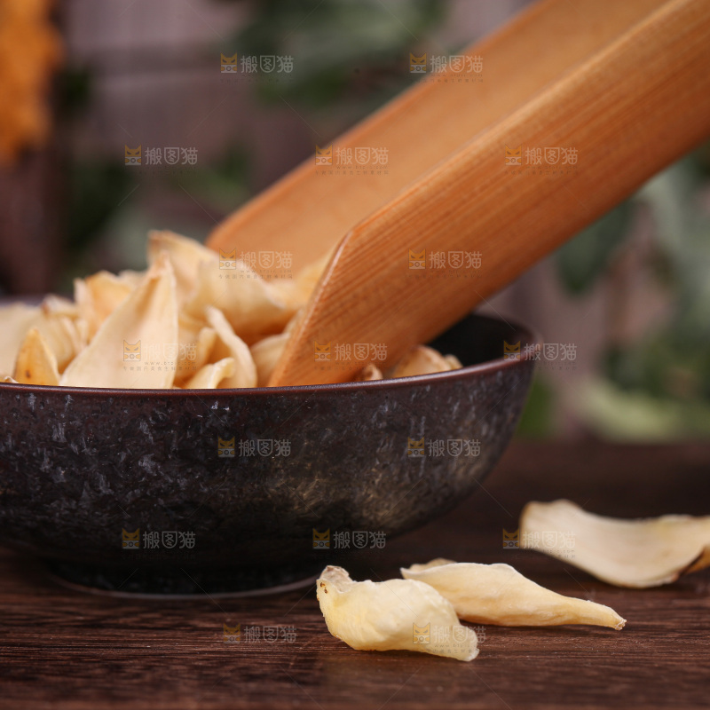 深底上的百合干