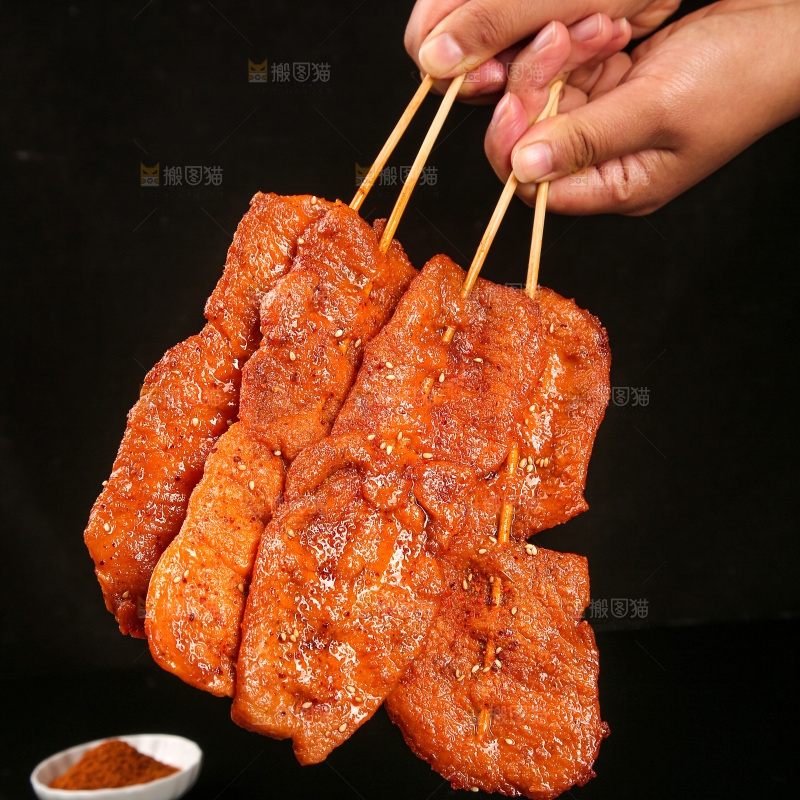 深底上的里脊肉