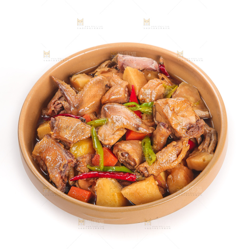 白底上的腊鸡炖土豆