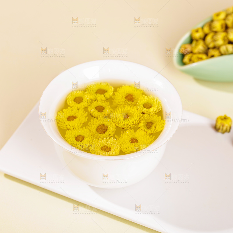 浅底上的胎菊